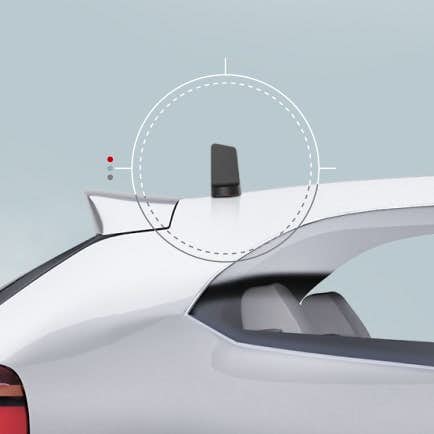drive reach antenna on roof of SUV
